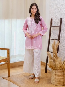 DERNIÈRE COLLECTION DE TOPS EN SOIE GEORGETTE IMPRIMÉE POUR FEMMES, OFFRE SPÉCIALE D'ÉTÉ - Product Image 2