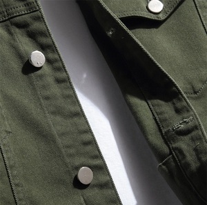 Nouveau Design 2023 hommes Jean vestes boutonné haute qualité hommes col rabattu Jean vestes vert teint bouton up coton fait - Product Image 5