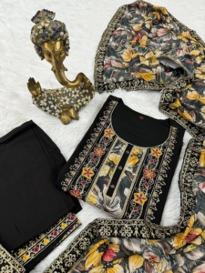 Kurti indio último diseñador bordado Rayon Kurtis para mujeres en la India por exportación real - Product Image 2