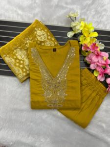ชุดคุर्ติ กางเกง และผ้าคลุมไหล่สีมัสตาร์ดพิเศษ ดีไซน์ใหม่ แบรนด์ Haldi Seremany คอวี พร้อมการตกแต่งแบบเต็มตัว - Product Image 2