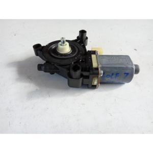 Moteur électrique de lève-vitre avant droit pour VOLKSWAGEN Golf 7 Berline (12>) 5Q4959802B - Product Image 4