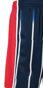 Pantalones cortos de fútbol americano informales para hombre, ajuste relajado, material de sarga ligero, sólido, venta al por mayor, dobladillo limpio, cordón, respetuoso con el medio ambiente - Product Image 4