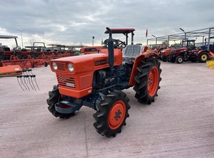 Tractor usado KUBOTA M954 4x4, equipo agrícola con ruedas, en venta - Product Image 5