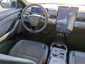 รถยนต์ไฟฟ้า Mach-E GT AWD ปี 2023 สภาพดี ใช้งานน้อย ไม่มีปัญหาเครื่องยนต์ พร้อมขับ ขายดีมาก - Product Image 5