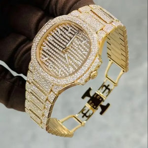 Dernière montre de luxe en diamant Moissanite VVS avec mouvement à quartz automatique 42MM ton blanc affichage complet de la glace pour design suisse - Product Image 3