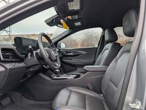 OFERTA IMPERDIBLE 2024 BU-ICK EN-VIS-TA SPORT TOURING FWD TRANSMISIÓN AUTOMÁTICA - Product Image 2