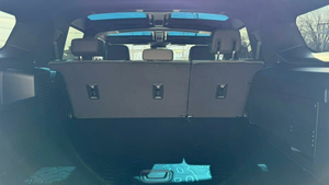 GMC EV 2024, toit métallique automatique, sièges en cuir, batterie au lithium, caractéristiques haut de gamme - Product Image 5