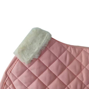 Selle de cheval rose sur mesure, légère, confortable, en laine, nouvellement conçue, équipement équestre de course sportive, vente en gros - Product Image 2