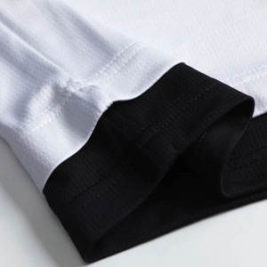 Ensemble de maillots de basket-ball personnalisés en gros, maille respirante, 100% polyester, vêtements d'équipe pour hommes et femmes, vêtements de sport OEM, détails en gros plan - Product Image 4