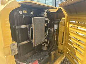 รถขุดไฮดรอลิกขนาดเล็ก 7 ตัน รุ่น 306E2 มือสองคุณภาพสูง พร้อมมอเตอร์ เครื่องยนต์ และปั๊ม ราคาถูก ลดราคาพิเศษ - Product Image 2