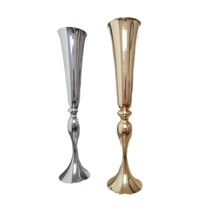 Aluminium Metal Flower <b>Vase</b> Fluted Aluminum Flower <b>Vases</b> Fluted Square Bottle in Mirror Polish Table Flower Vessels Pots - Product Image 6