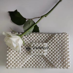 Pochette en perles de créateur faite à la main pour les femmes sac à main élégant pour les boutiques mariées et les événements spéciaux par Tradebyd - Product Image 1