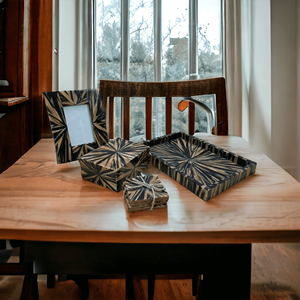 Caja de resina con incrustaciones de MDF negro y dorado con tapa, nuevo diseño de lujo hecho a mano por artesanos indios para decoración del hogar y regalos únicos - Product Image 3