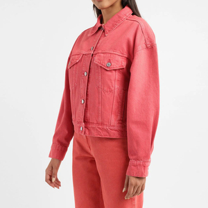 Veste en jean effet délavé coupe ajustée pour femme élégante confortable et extensible en coton durable avec fermeture à boutons en métal lin respirant - Product Image 4