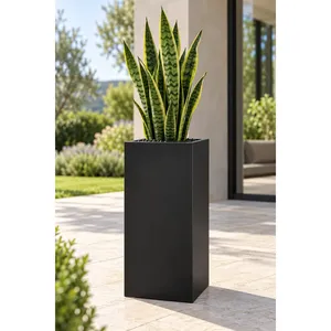 Jardinière carrée haute en fibre de verre Fida - Product Image 4