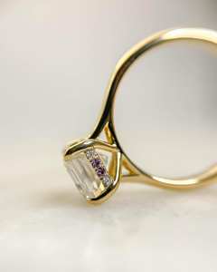 Anillo de compromiso de diamante Moissanite corte Asscher de 8mm | Ajuste de punta de solitario clásico | 925 plata esterlina 18K chapado en oro - Product Image 4