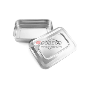 Bandejas Quirúrgicas de Acero Inoxidable con Diseño de Mantenimiento de Temperatura para Soluciones de Irrigación Salina Caliente Durante Procedimientos - Product Image 3