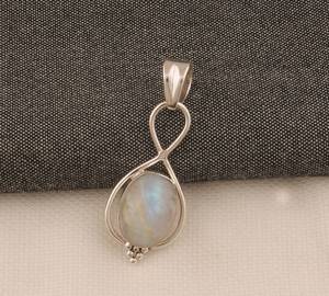 Pendentif en pierre de lune arc-en-ciel fait à la main pour femmes en argent sterling massif 925 cadeau de bijoux en pierres précieuses de créateur - Product Image 5
