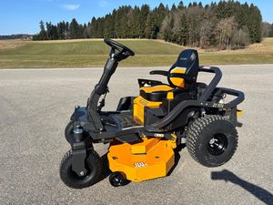 Achetez un nouveau tracteur à gazon Cub Cadet Z2 117S authentique et authentique, 28V, bac à herbe, pour grands jardins, coupe-herbe durable - Product Image 1