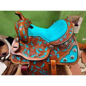 Selle de cheval de course Western Barrel de la meilleure qualité | Selle en cuir de cow-boy Western Pleasure Trail décorée de Star Conchos - Product Image 1