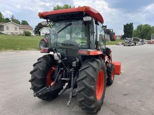 Retroexcavadora Kubota LA1055 Usada en Buen Estado con Cargador Frontal, Modelo 2023, Carga Nominal de 15 Toneladas, Bomba Hidráulica MOOG en Venta - Product Image 4