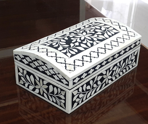 Caja de Joyería con Incrustaciones de Hueso, Hecha a Mano, Pulida, Diseño de Amor, Material Orgánico, Tamaño Personalizable, Decoración para el Hogar - Product Image 4