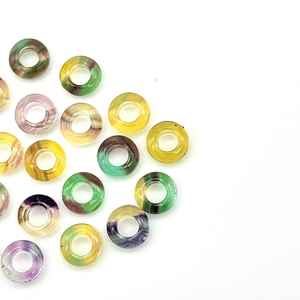 Perles de fluorite arc-en-ciel multicolores en forme de beigne, lisses et rondes, pierres précieuses de guérison, perles de beigne de 12 mm - Product Image 5