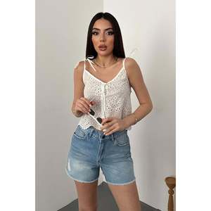 Blusa Blanca con Cordones y Ojales - Blanca - Product Image 1