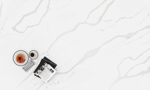 Oferta Especial: Losa de Cuarzo Artificial Venezia Calacatta de 2cm y 3cm con Borde Pulido para Cocina, Comedor, Sala de Estar y Dormitorio, Venta al Por Mayor - Product Image 2