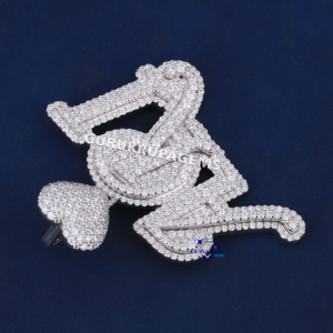 Colgante de alta calidad de diamante de moissanita de Plata de Ley 925, diseño de corazón de fianza a la moda, colgante de letra personalizado para cualquier ocasión - Product Image 3