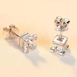 Aretes de Aro con Moissanita de Corte Redondo para Mujer - Product Image 3