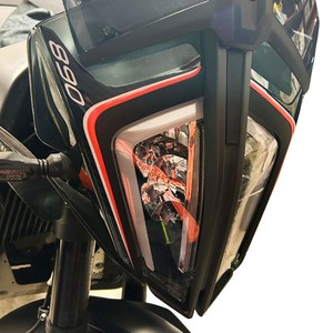 Adesivi Protettivi 3D per Faro Moto Compatibili con KTM 890 Adventure, Tipo Adesivo per Serbatoio - Product Image 1