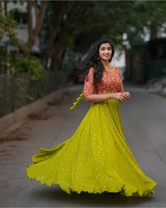 Robe semi-cousue multicolores pour femmes, dernière collection décontractée, avec broderie, travail au fil, dupatta, kurti sur mesure, modal viscose - Product Image 3