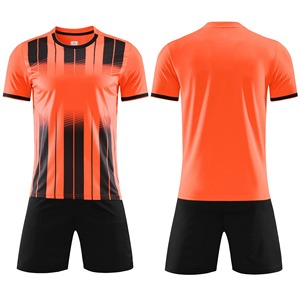 Maillots de football personnalisés à manches courtes légers avec impression par transfert thermique – Prix de gros - Product Image 5