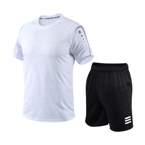 Conjunto Deportivo para Hombre, Pantalones Cortos a Rayas Rojas y Negras, Cuello Redondo, Secado Rápido, Poliéster, Ropa Deportiva para Todas las Temporadas, Corte Regular - Product Image 2