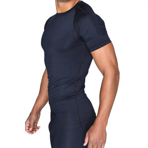 Nueva camiseta deportiva de verano para gimnasio, sublimada y personalizada, estilo nuevo, manga corta, para hombre, en venta. - Product Image 4