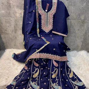 Impresionante 5XL Santoon Salwar Kameez Heavy Chinon Gharara con fondo cosido completo de tamaño libre y Dupatta a juego - Product Image 1