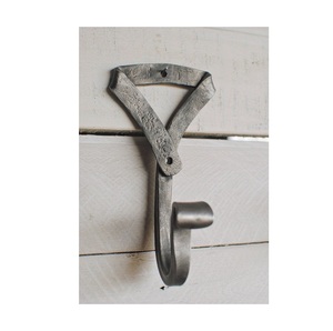 Gancho de pared de hierro fundido de granja clásico con estilo rústico antiguo para colgar toallas, Abrigos, Chaquetas, sombreros y bufandas - Product Image 2