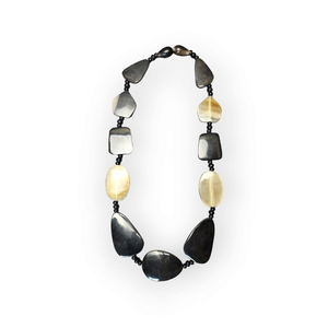 Collar de diseño de cuerno colorido al por mayor para mujer, collares con colgante de perlas a la moda, declaración religiosa de artesanía de lujo - Product Image 3