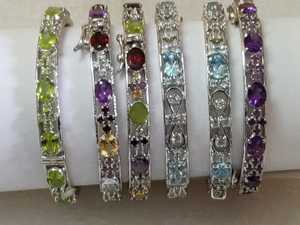 Brazalete de Moda de Latón y Cobre Clásico Brillante Plateado de Alta Calidad, Novedad de 2024, para Bodas, Fiestas y Aniversarios - Product Image 5