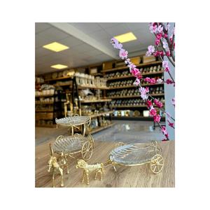 Juego de presentación de dos bandejas decorativas de latón dorado de dos capas y vidrio de un solo caballo - Product Image 3