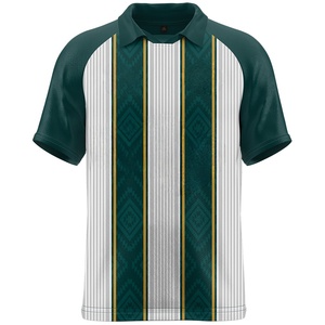 Shorts de football rétro personnalisés pour hommes, maillot de football de sublimation de haute qualité pour l'entraînement, découpe automatisée - Product Image 3