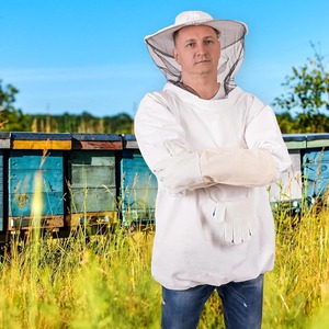 Chaqueta de apicultura de poliéster impermeable de talla grande traje de apiario protector a prueba de picaduras ropa duradera traje de cosecha de miel - Product Image 1