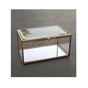 Caja de anillos cuadrada de diseño admirable, de la mejor calidad, con marco de hierro dorado y vidrio, para guardar anillos, ideal para regalos de boda. - Product Image 4