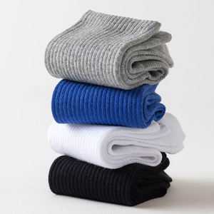 Chaussettes en fibre de coton de haute qualité formelle couleur bleue printemps été hommes chaussettes avec conception et taille personnalisées - Product Image 5