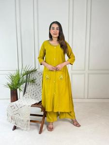 Conjunto de Ropa Étnica Elegante Vetican Pocket Work Cordset A Line Plazo para Bodas, Fiestas y Ocasiones Festivas - Product Image 5