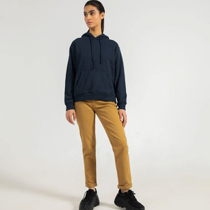 เสื้อฮู้ดผู้หญิงแบบมีฮู้ดพิมพ์ลายสำหรับฤดูหนาว สไตล์ไฮสตรีท ทรงหลวม ไหล่ตก  ราคาโรงงานขายส่ง รับผลิตตามแบบ - Product Image 3