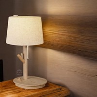 Lámpara de mesa de madera de mango de calidad de exportación con pantalla de tela utilizada para eventos y decoración de mesa de bodas