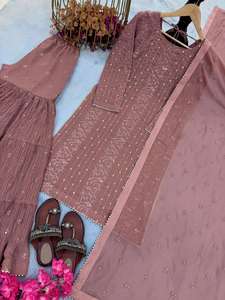 ชุดแต่งกายสำหรับผู้หญิง - Product Image 4