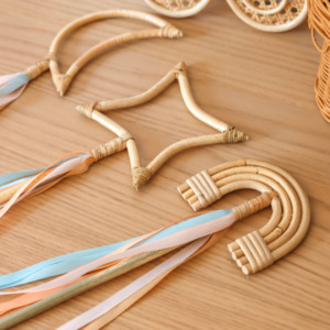 ของเล่นไม้กายสิทธิ์สำหรับเด็กวัยหัดเดินไม้เท้าหวายรูปดาวพระจันทร์ดอกไม้ธรรมชาติ - Product Image 4